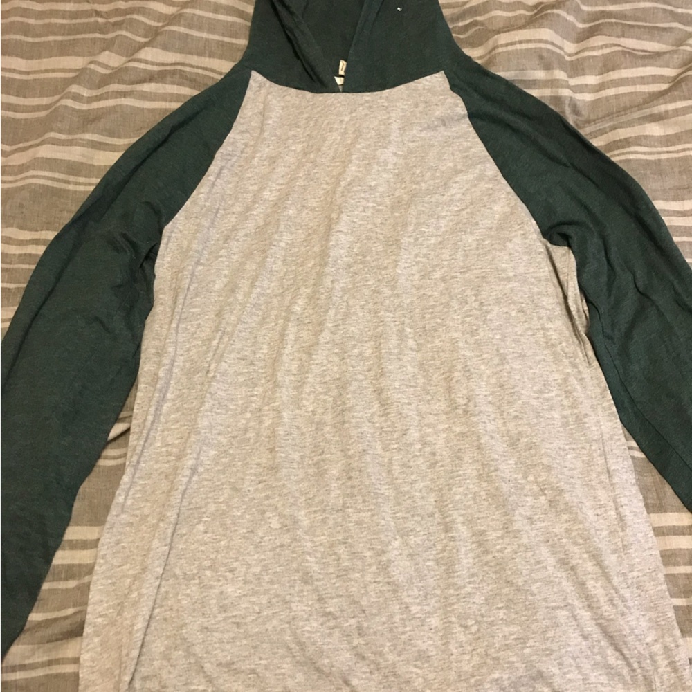 Forever 21 Mens - Hoodie/Sweatshirt 
Color - Gray with green trim.
Size - Small